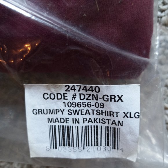 Disney Classics Grumpy XL Women's Sweatshirt 3/4 Sleeves Burgundy Red New - Picture 4 of 14